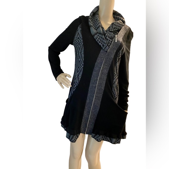 Zip up Boho Short coat/ jacket - Picture 8 of 8